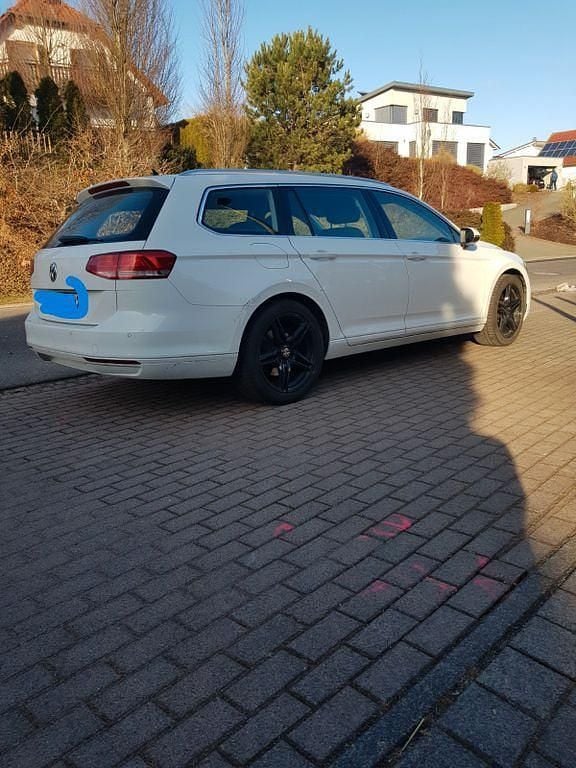 Gebraucht VW Passat Comfortline 120 PS (88 kW) 2015 Weiß Kombi