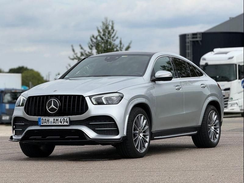 Silber Gebraucht 2021 Mercedes GLE400 AMG line SUV | 78.000 € (Teuer) - Bild 1/4