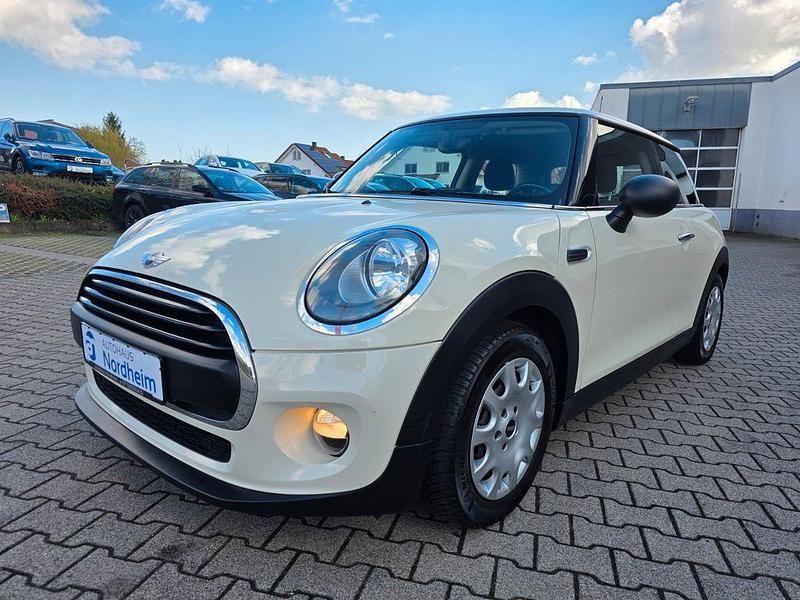 Second-hand Mini ONE 102 CP (75 kW) 2016 Alb Hatchback