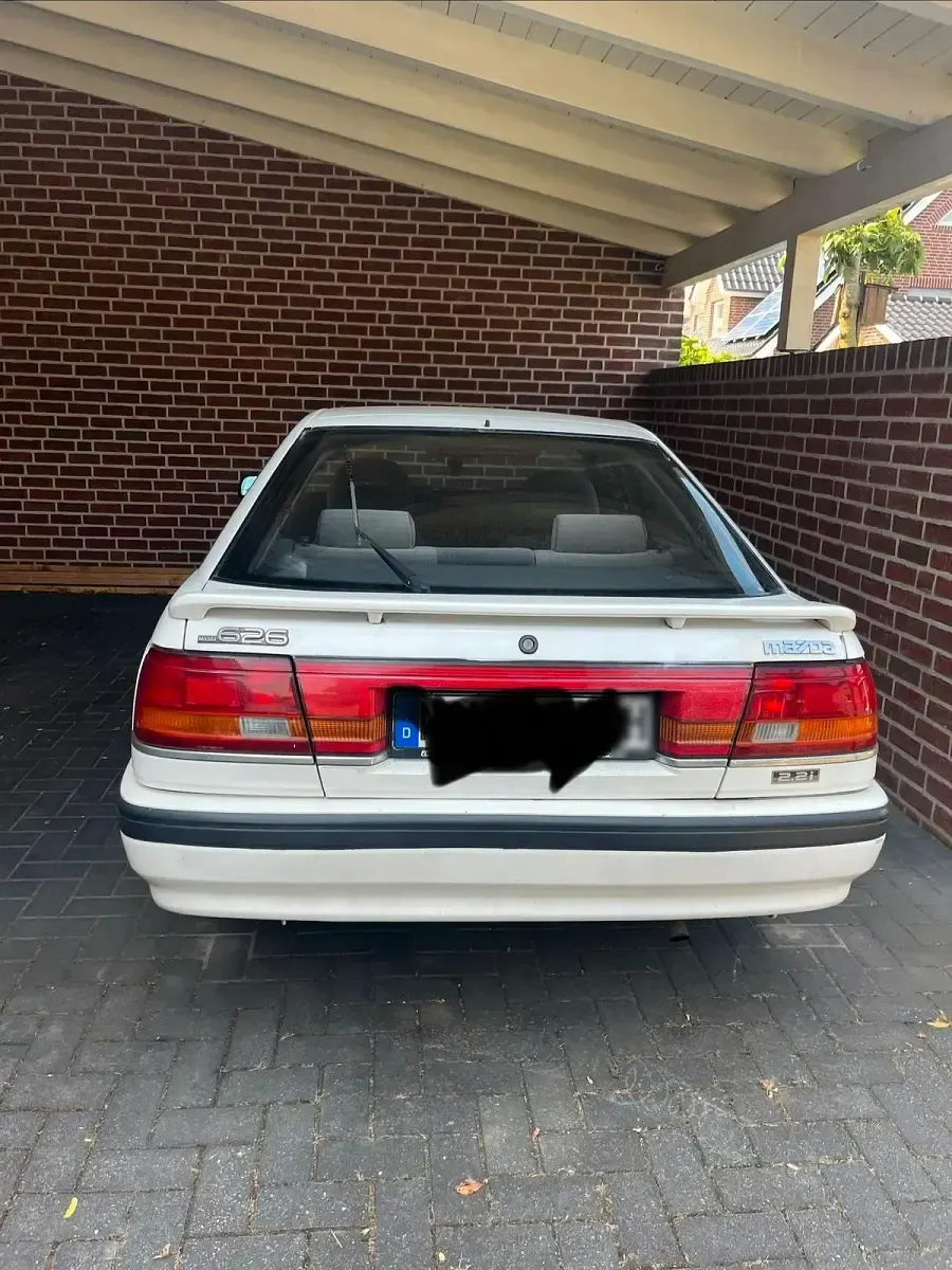 Gebraucht Mazda 626 115 PS (84 kW) 1991 Weiß Limousine