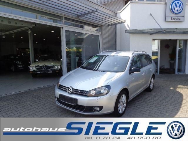 Gebraucht VW Golf VII Style 105 PS (77 kW) 2012 Silber metallic Kombi