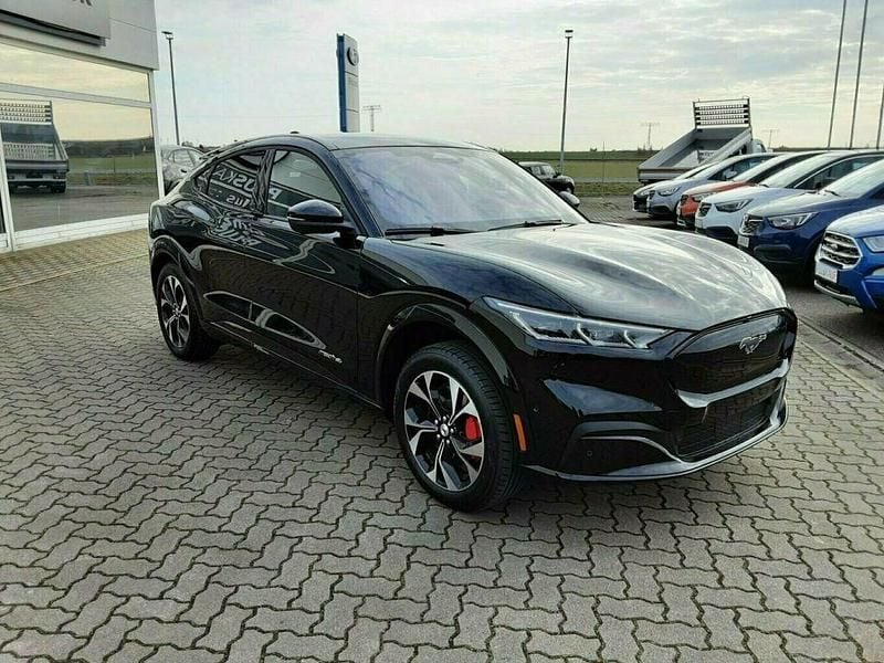 Gebraucht Ford Mustang Mach-E 197 kW (269 PS) 2022 Schwarz SUV