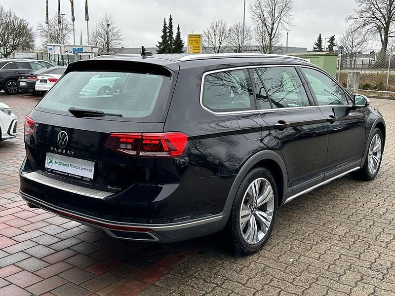 Gebraucht VW Passat Alltrack R 200 PS (147 kW) 2022 Schwarz Kombi