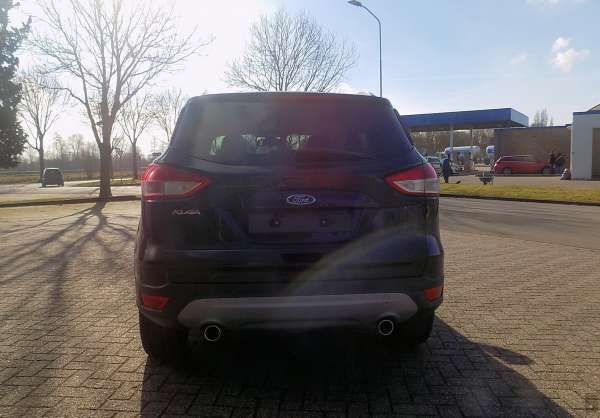 Gebraucht Ford Kuga Titanium 150 PS (110 kW) 2015 Schwarz metallic SUV