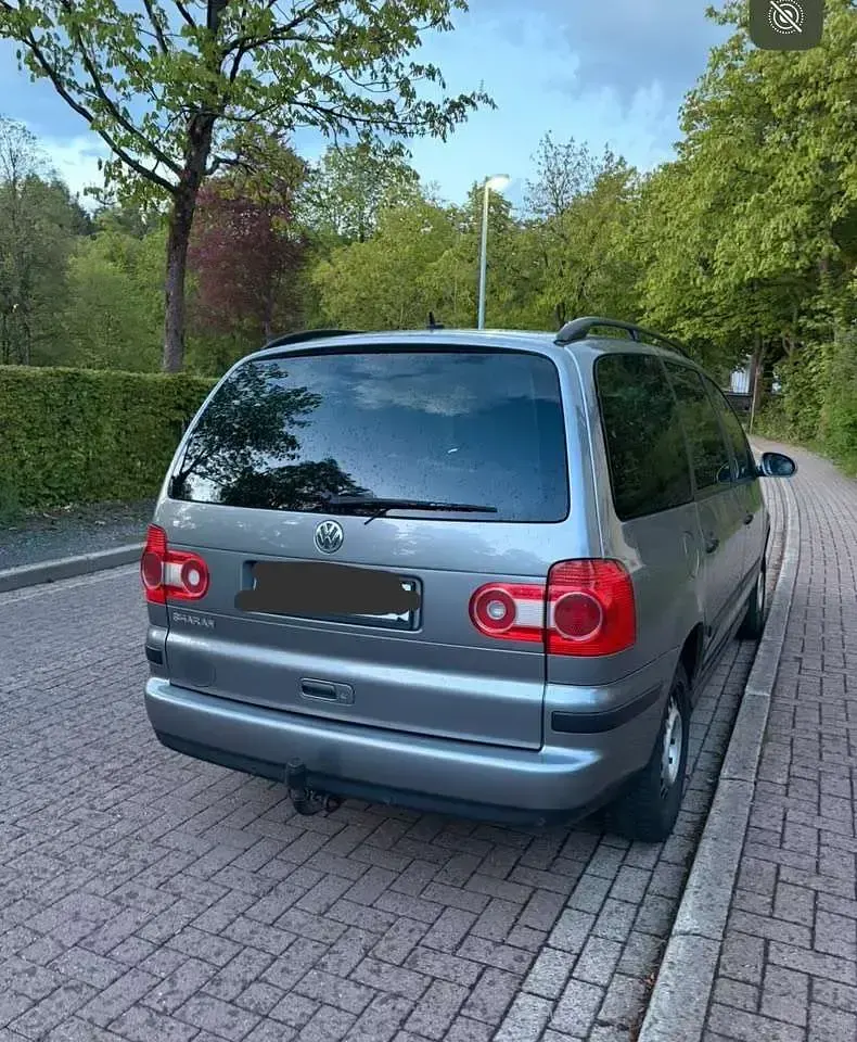 Gebraucht VW Sharan Comfortline 116 PS (85 kW) 2005 Silber Van / Kleinbus
