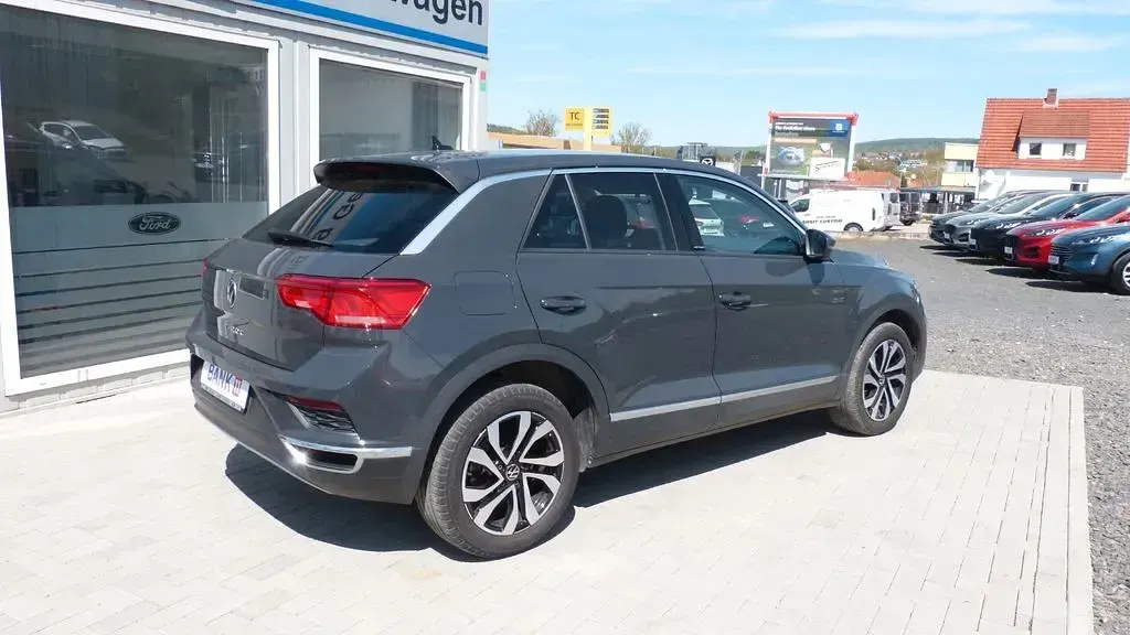 Gebraucht VW T-Roc Active 110 PS (80 kW) 2021 Grau SUV