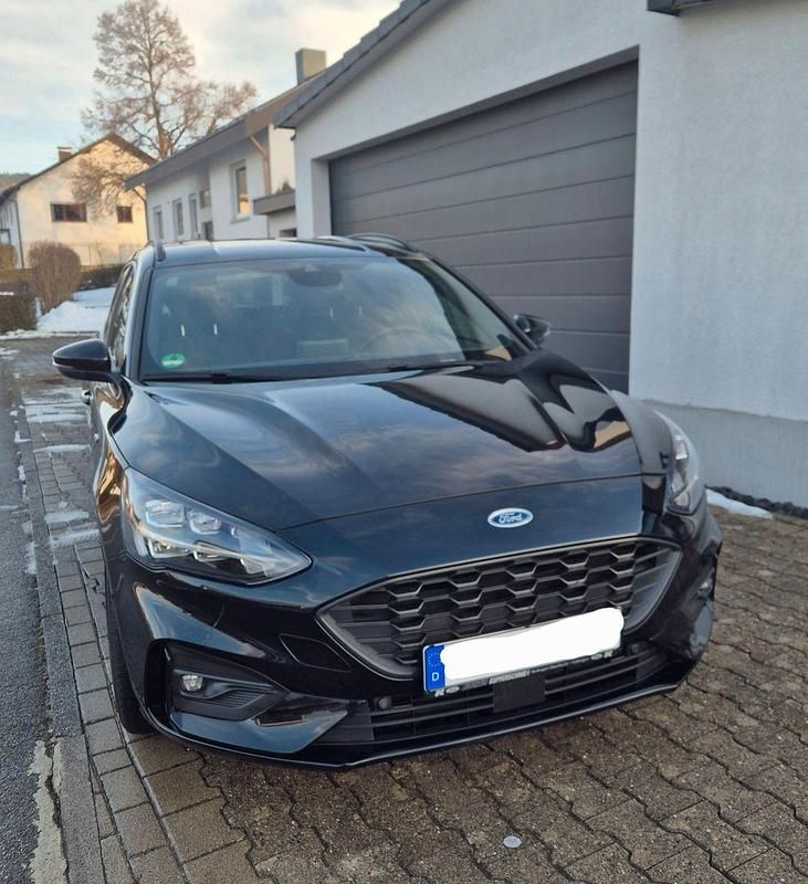Schwarz Gebraucht 2019 Ford Focus ST-Line Kombi | 19.000 € (Fairer Preis) - Bild 1/4