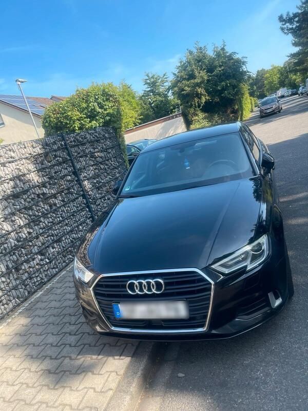 Schwarz Gebraucht 2019 Audi A3 S-Line Limousine | 18.750 € (Superpreis) - Bild 1/4