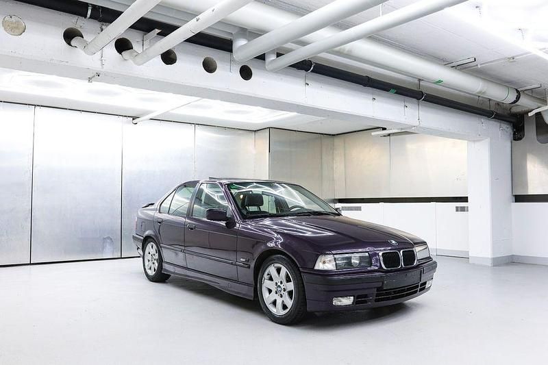 Violet Gebraucht 1994 BMW 325 Sport Line Limousine | 5.990 € - Bild 1/4