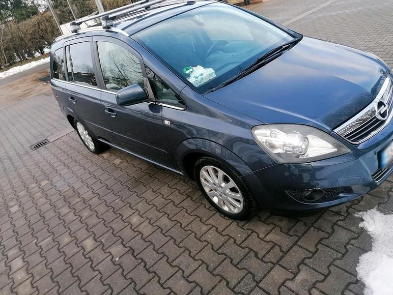 Gebraucht Opel Zafira 120 PS (88 kW) 2010 Blau Van / Kleinbus