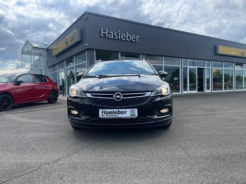 Schwarz Gebraucht 2019 Opel Astra Dynamic Kombi | 11.500 € (Etwas zu teuer) - Bild 1/4