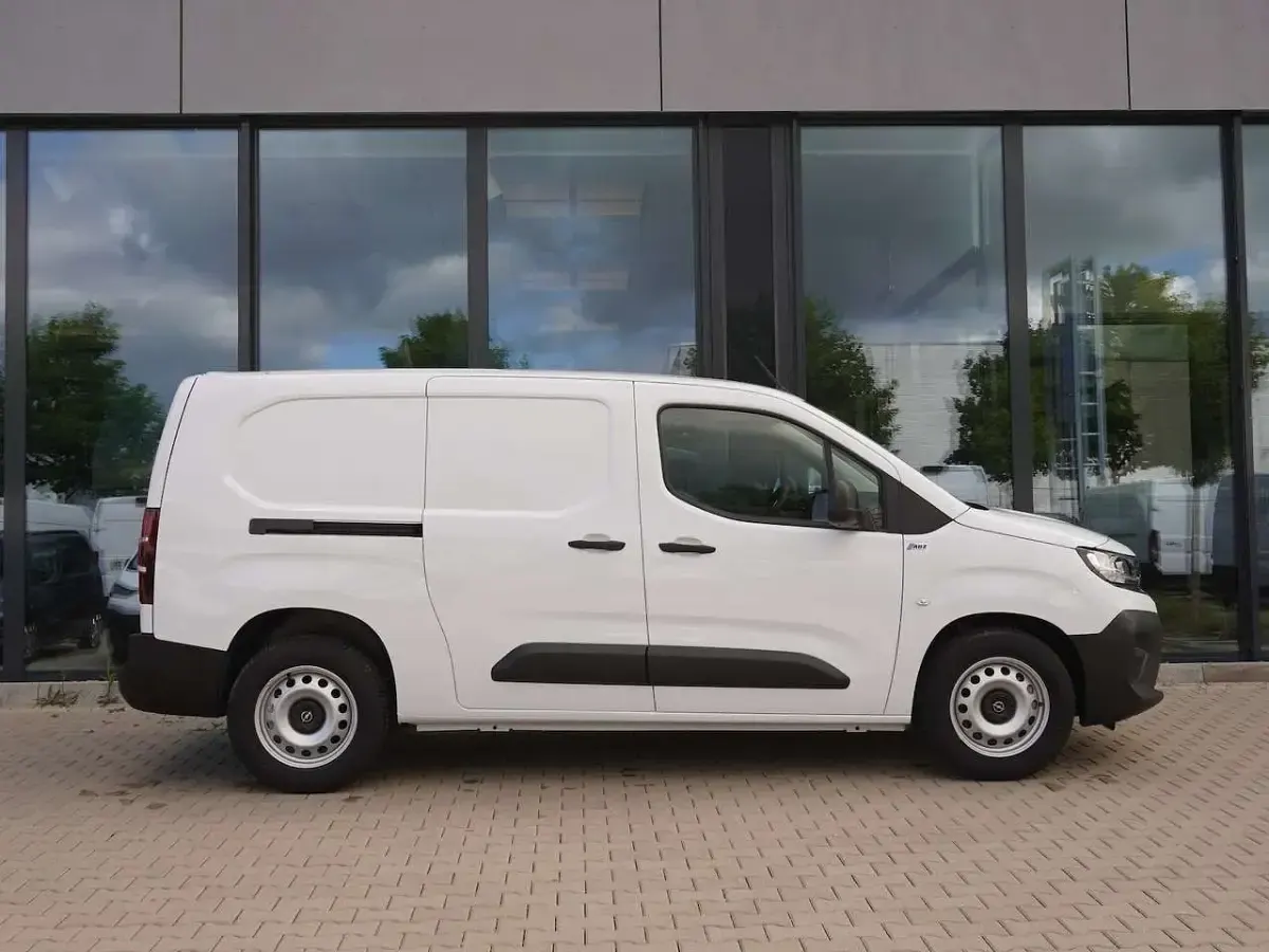 Neu Opel Combo 102 PS (75 kW) 2025 Weiß Van / Kleinbus