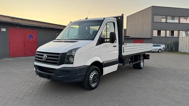 Weiß Gebraucht 2015 VW Crafter Van | 15.950 € (Etwas zu teuer) - Bild 1/4