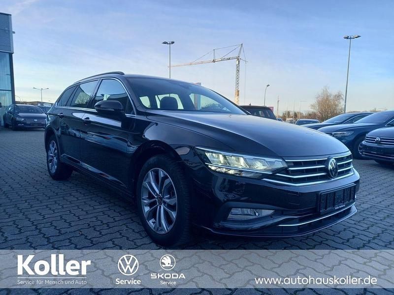 Gebraucht VW Passat 190 PS (139 kW) 2022 Schwarz Kombi