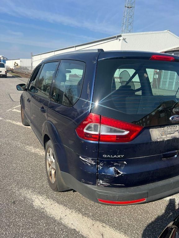 Gebraucht Ford Galaxy Ambiente 145 PS (106 kW) 2011 Van / Kleinbus