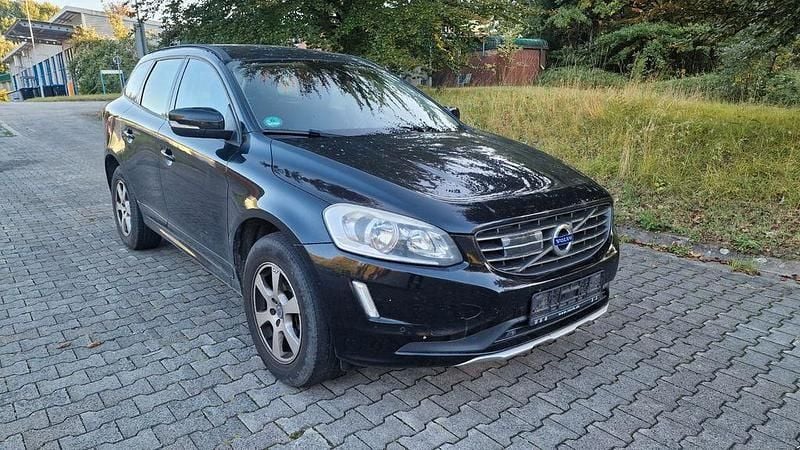 Schwarz Gebraucht 2015 Volvo XC60 Kinetic SUV | 10.900 € (Fairer Preis) - Bild 1/4