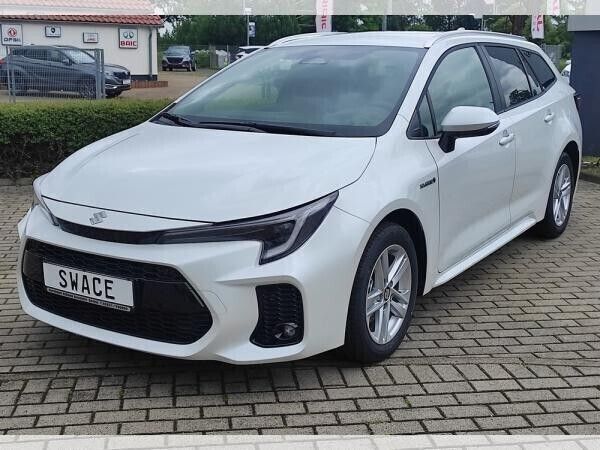 Weiß (platinum white pearl metallic) Neu 2024 Suzuki Swace Comfort+ Kombi | 33.990 € - Bild 1/4