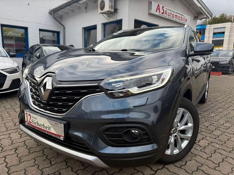 Grau Gebraucht 2020 Renault Kadjar LIMITED SUV | 14.749 € (Guter Preis) - Bild 1/4