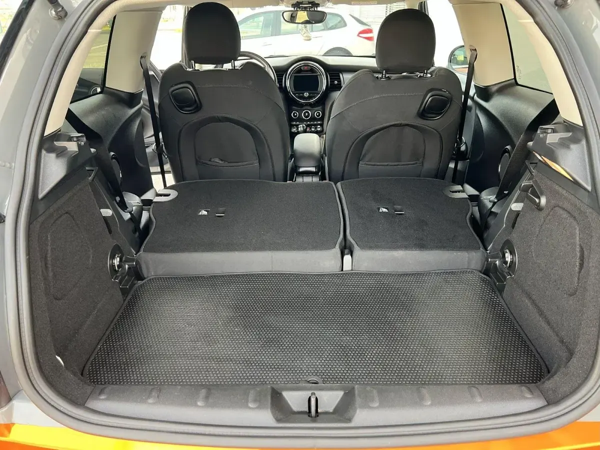 Gebraucht Mini Cooper Chili 136 PS (100 kW) 2019 Orange Kleinwagen