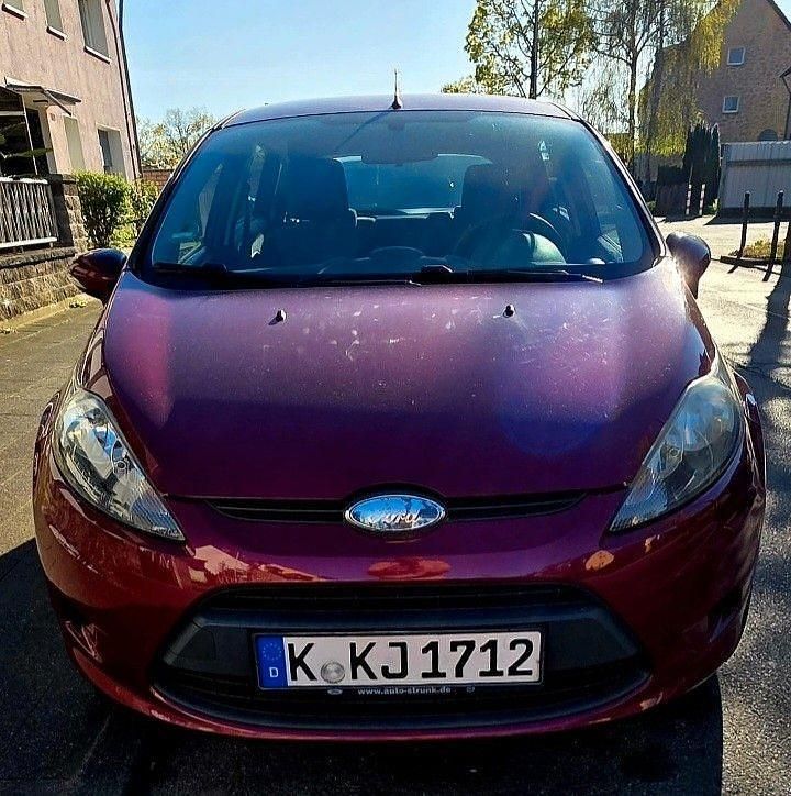 Gebraucht Ford Fiesta 82 PS (60 kW) 2009 Rot Kleinwagen