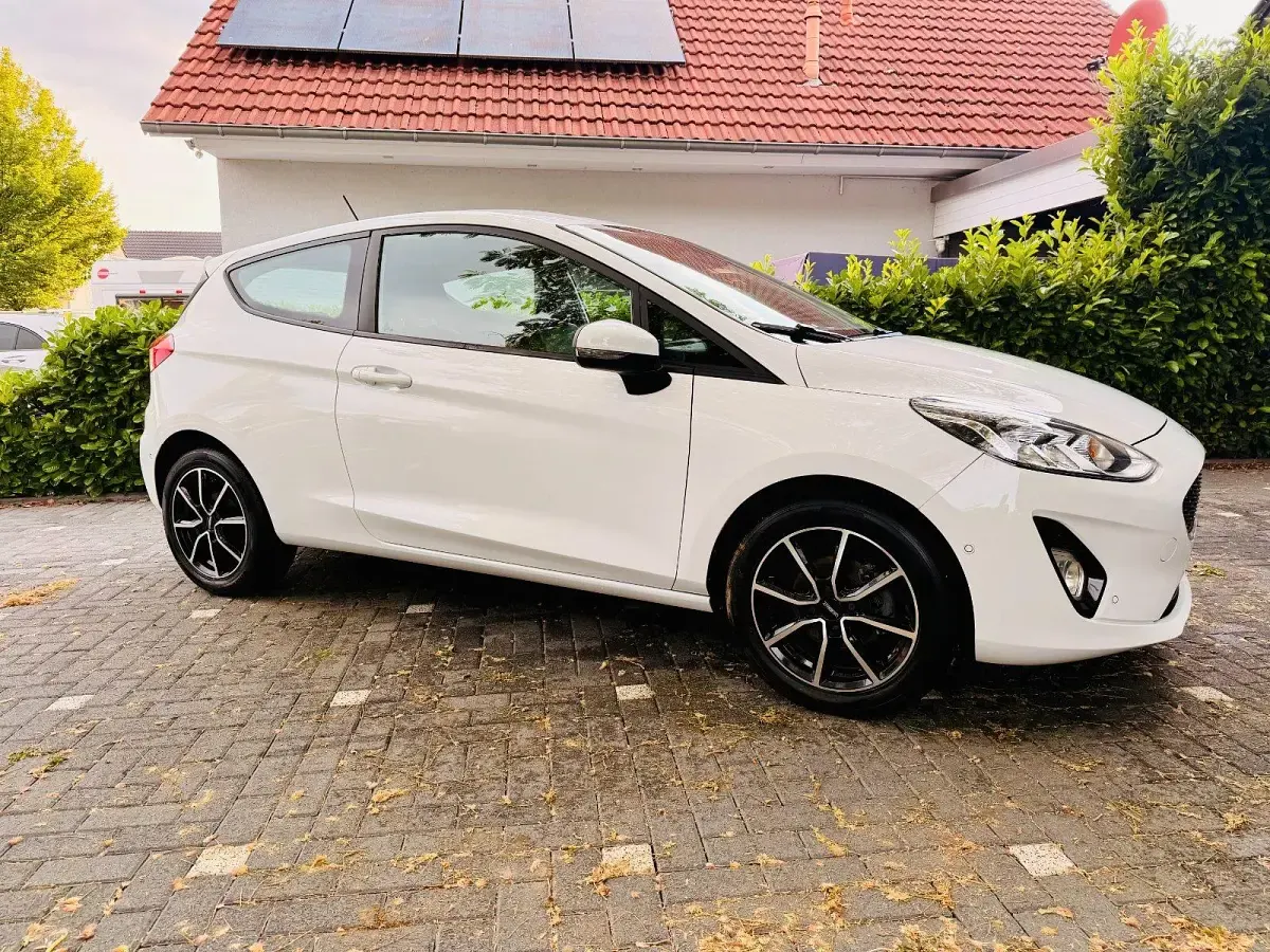 Gebraucht Ford Fiesta 86 PS (63 kW) 2020 Weiß Kleinwagen