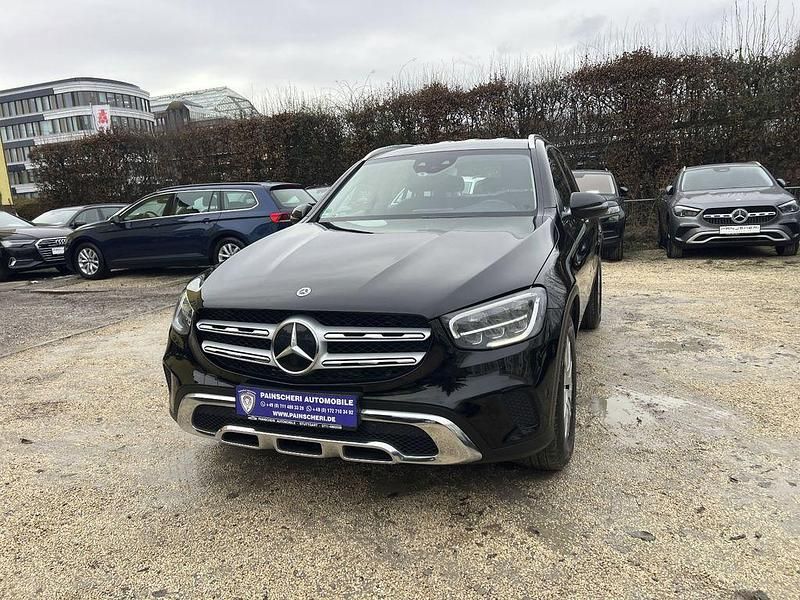 Gebraucht Mercedes GLC220 194 PS (142 kW) 2020 Schwarz/baltic black SUV