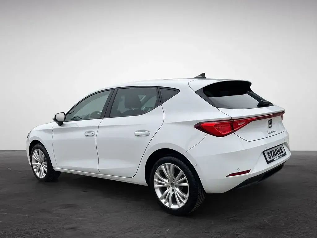 Neu Seat Leon Style 150 PS (110 kW) 2025 Weiß (glacial weiß metallic) Limousine