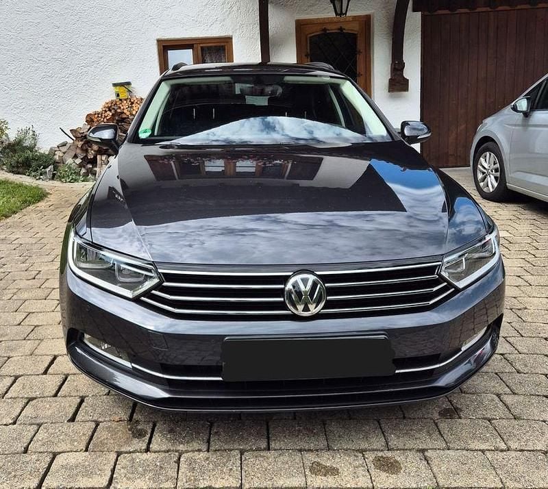 Grau Gebraucht 2017 VW Passat Comfortline Kombi | 16.400 € (Fairer Preis) - Bild 1/4