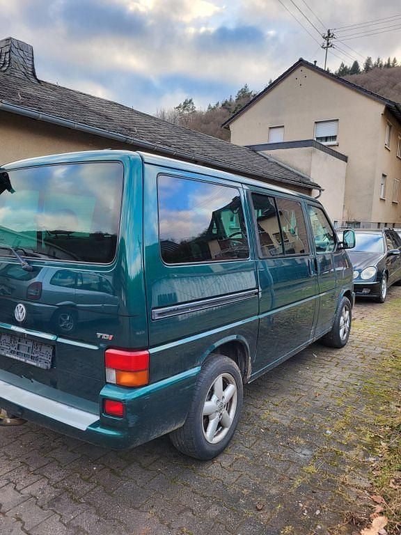 Gebraucht VW T4 151 PS (111 kW) 2000 Grün Van