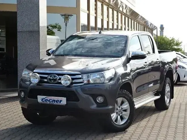 Gebraucht Toyota HiLux Comfort 150 PS (110 kW) 2018 Grau Pickup