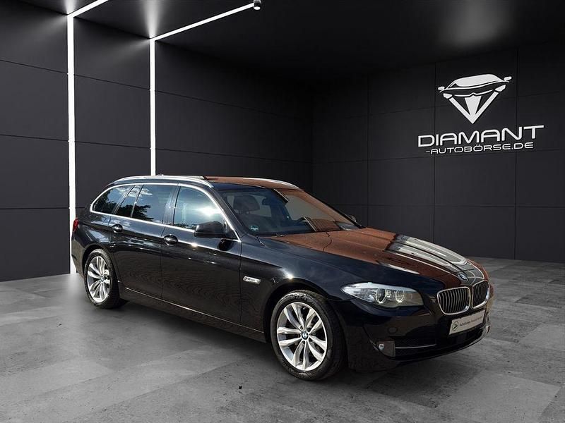 Schwarz Gebraucht 2011 BMW 535 Kombi | 11.299 € (Superpreis) - Bild 1/4