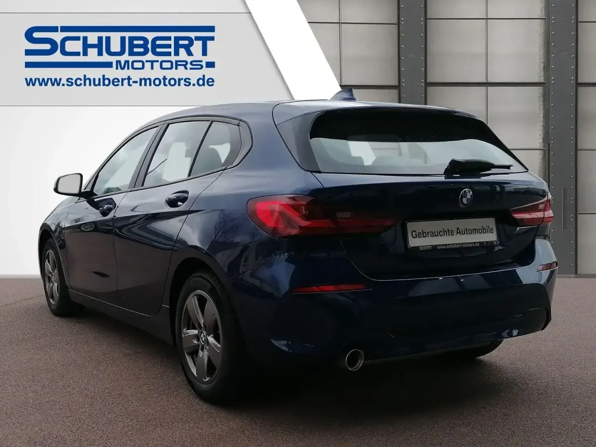 Gebraucht BMW 118 Advantage 140 PS (102 kW) 2019 Mediterranblau metallic Kleinwagen