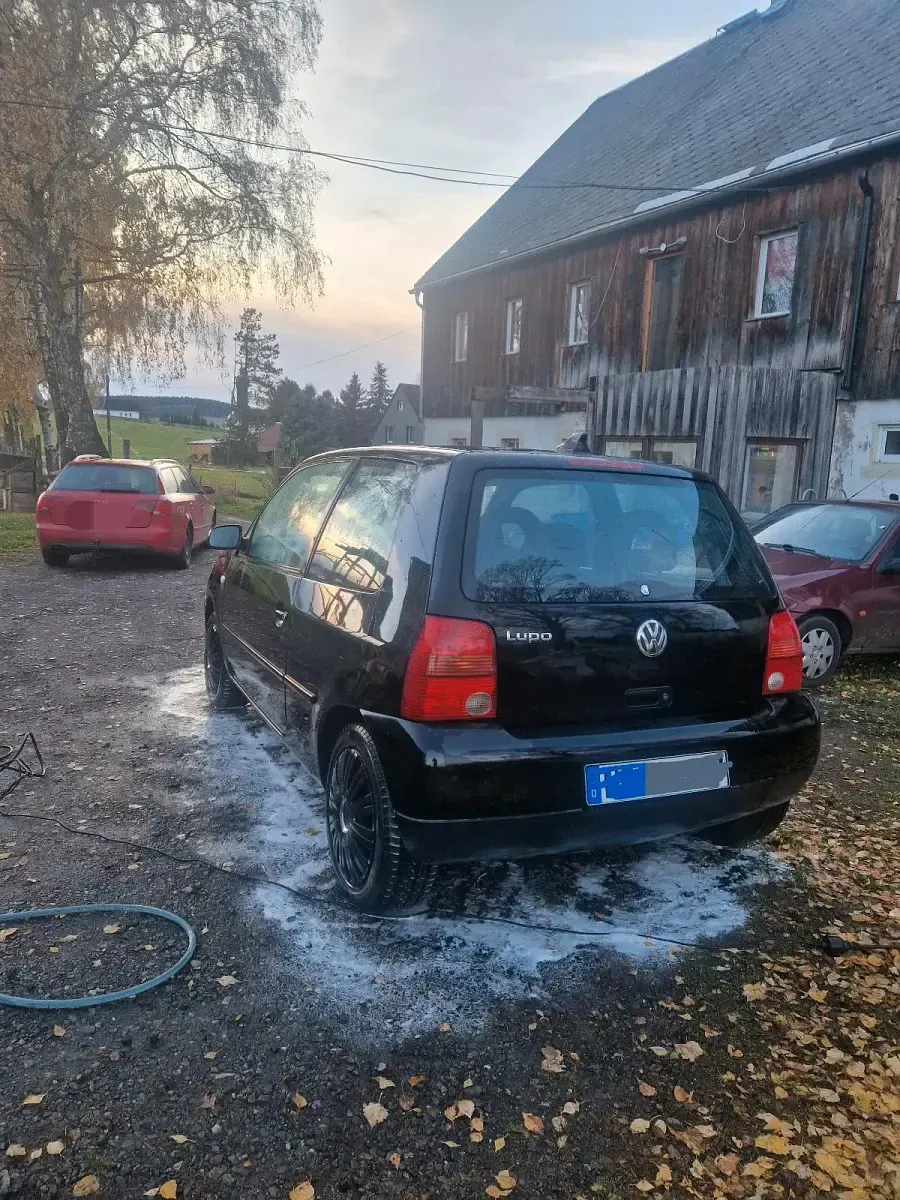 Brugt VW Lupo 50 HK (36 kW) 2000 Sort Hatchback