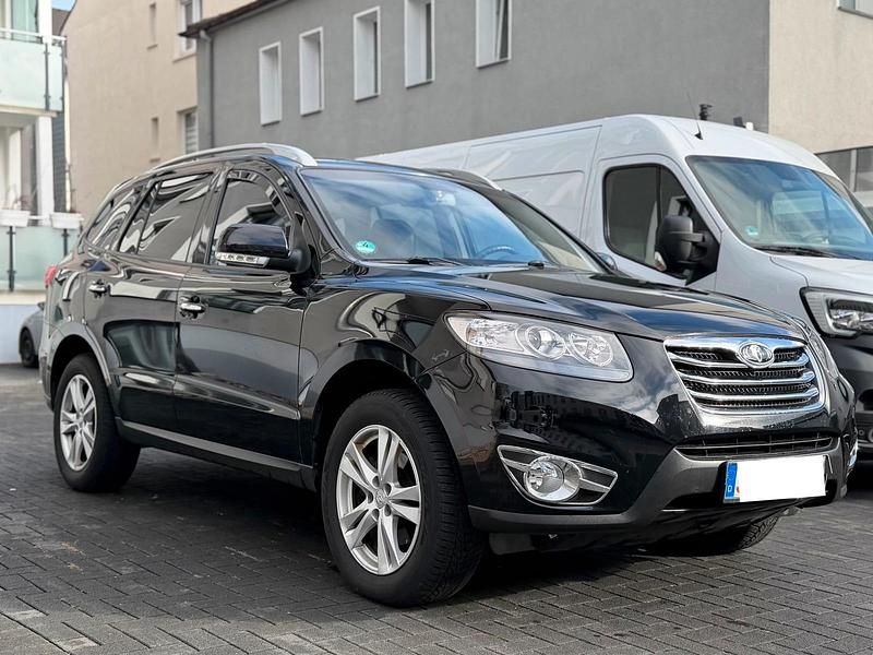 Gebraucht Hyundai Santa Fe 197 PS (144 kW) 2011 Schwarz SUV