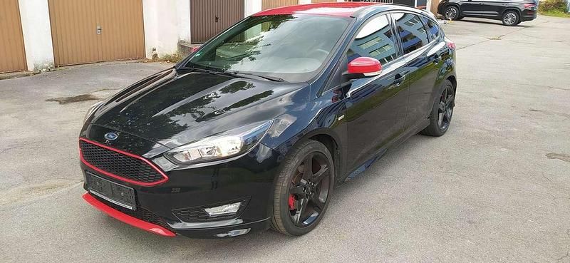 Gebraucht Ford Focus ST-Line 182 PS (133 kW) 2017 Schwarz Limousine