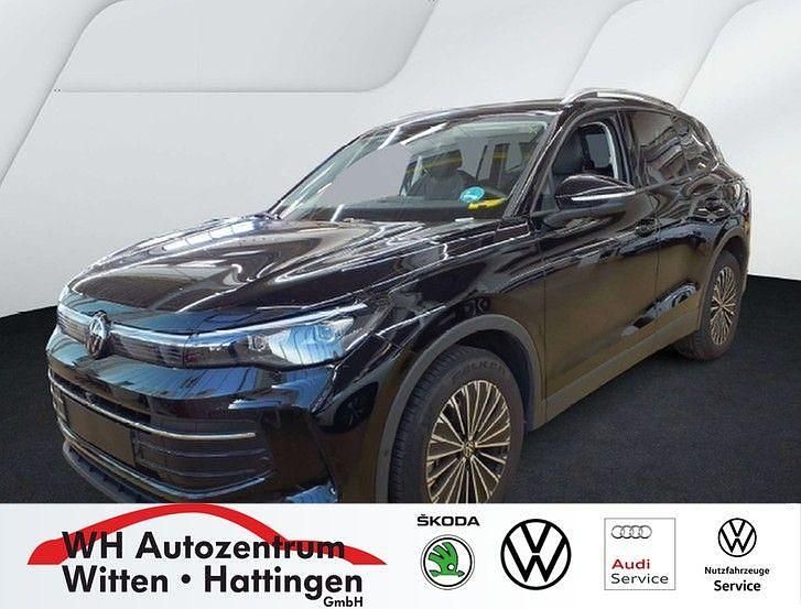 Grenadillschwarz metallic Gebraucht 2025 VW Tiguan Goal SUV | 36.919 € (Superpreis) - Bild 1/3