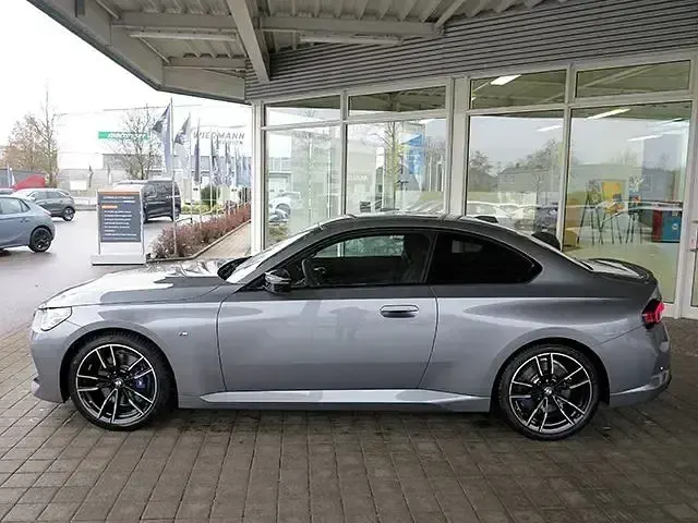 Gebraucht BMW M240i M Sport 374 PS (275 kW) 2025 Skyscraper grau Coupé