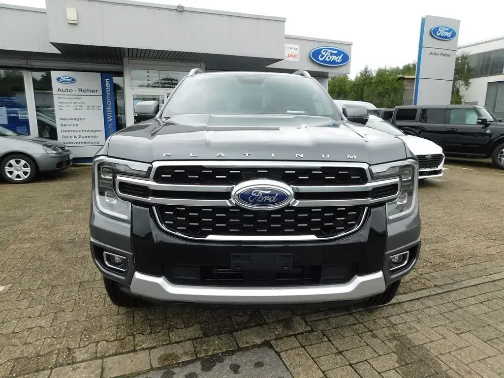 Neu Ford Ranger Platinum 241 PS (177 kW) 2026 Grau Pickup
