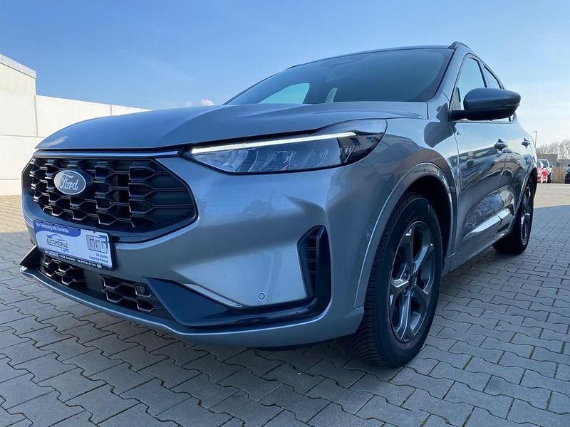 Gebraucht Ford Kuga ST-Line 186 PS (136 kW) 2024 Grau SUV