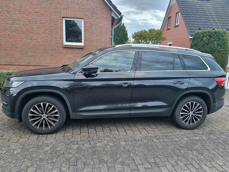Schwarz Gebraucht 2017 Skoda Kodiaq Style SUV | 18.900 € (Fairer Preis) - Bild 1/4