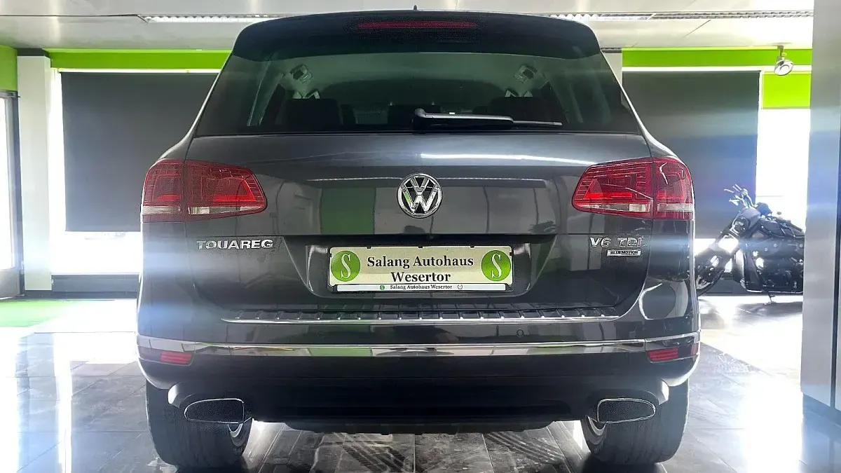 Second-hand VW Touareg 262 CP (192 kW) 2016 Gri SUV