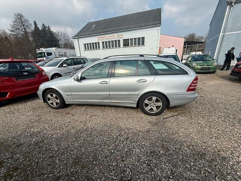 Gebraucht Mercedes C180 143 PS (105 kW) 2007 Silber Kombi
