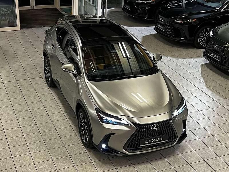 Titaniumsilber mica 1j7 Neu 2025 Lexus NX350h Luxury Line SUV | 61.795 € (Guter Preis) - Bild 1/4