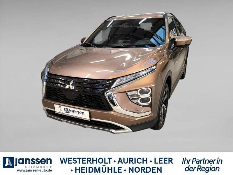 Braun Gebraucht 2021 Mitsubishi Eclipse Cross Basis SUV | 24.490 € (Fairer Preis) - Bild 1/2