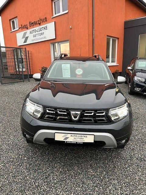 Gebraucht Dacia Duster Prestige 131 PS (96 kW) 2022 Grau SUV