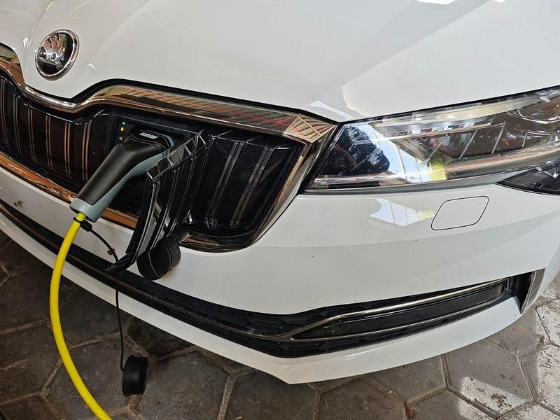 Gebraucht Skoda Superb Style 218 PS (160 kW) 2020 Weiß Kombi