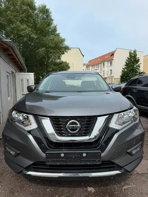 Gebraucht Nissan X-Trail Visia 150 PS (110 kW) 2020 Grau SUV