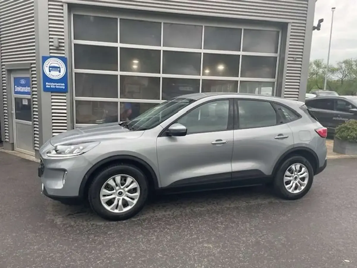 Gebraucht Ford Kuga Cool & Connect 120 PS (88 kW) 2021 Solarsilber SUV