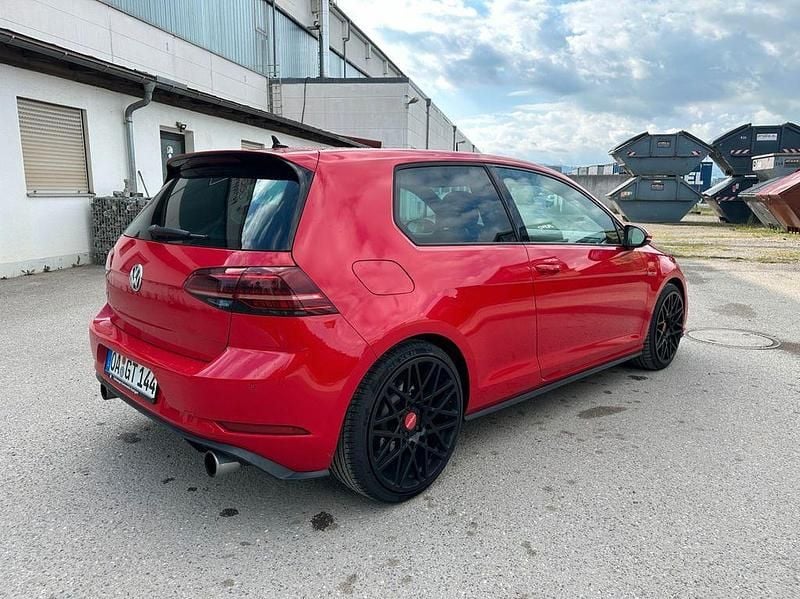 Gebraucht VW Golf VII GTI 230 PS (169 kW) 2017 Rot Limousine