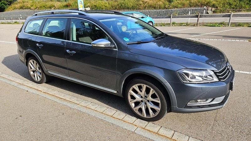 Gebraucht VW Passat Alltrack 140 PS (102 kW) 2012 Grau Kombi